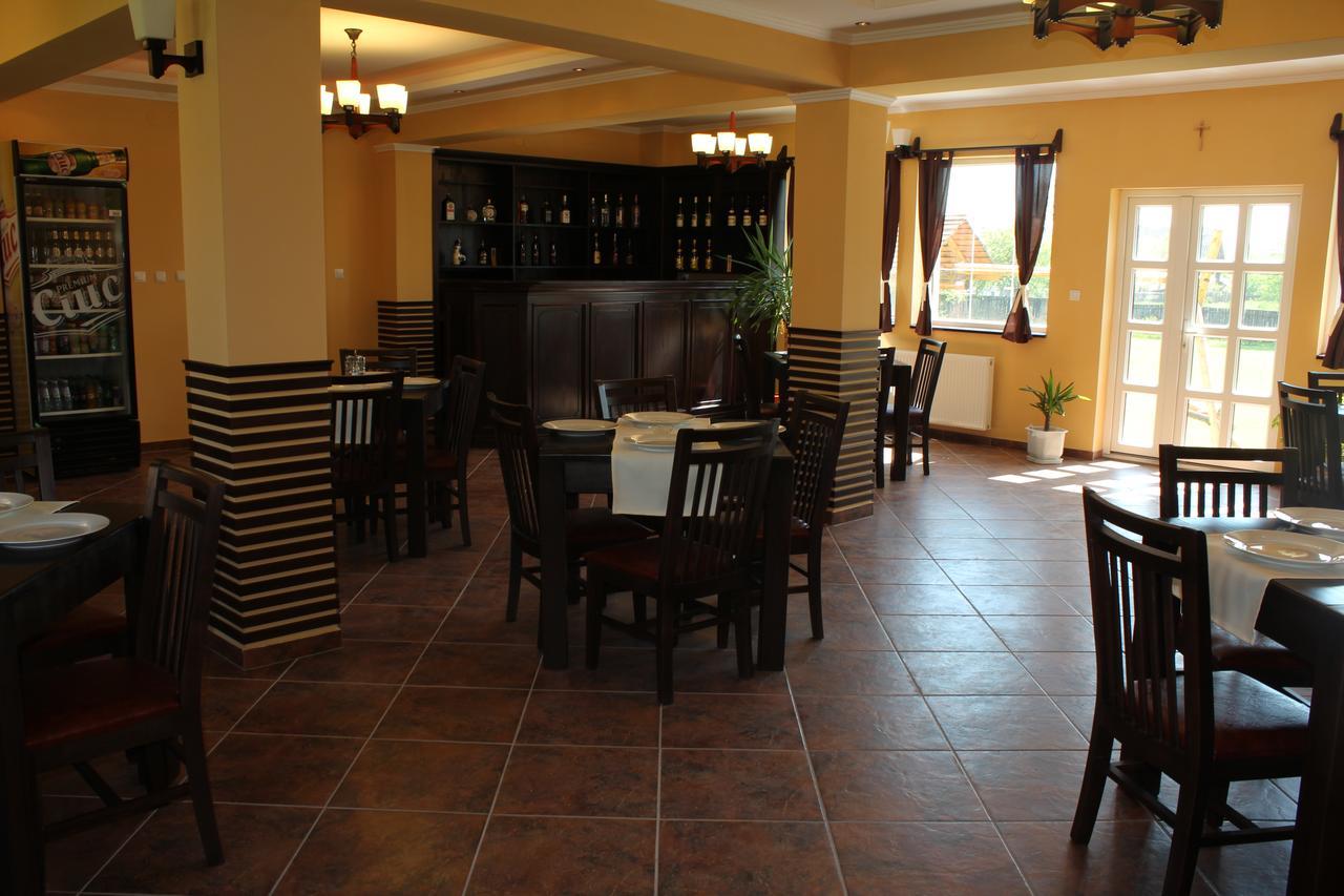 Bed and Breakfast Gyongyvirag Panzio Turia Exteriér fotografie