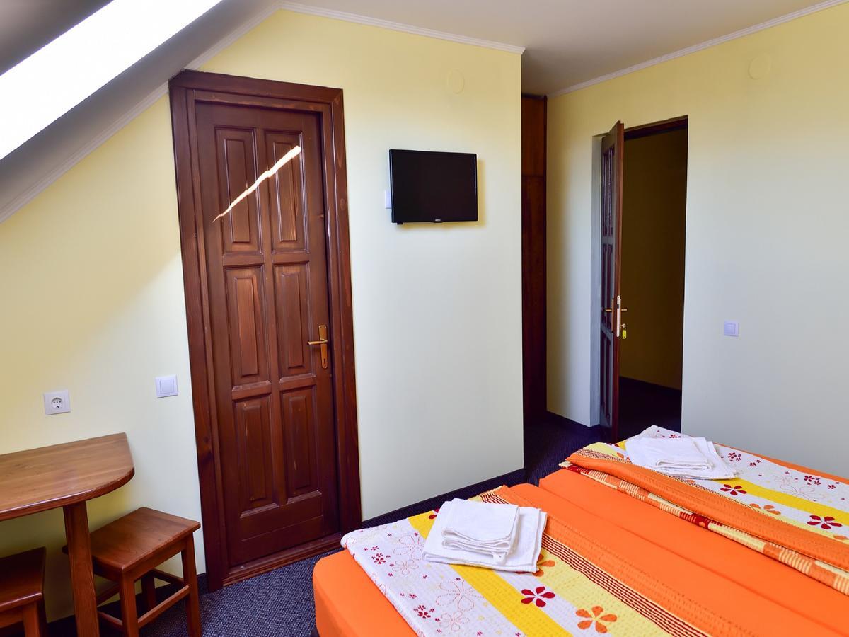 Bed and Breakfast Gyongyvirag Panzio Turia Exteriér fotografie