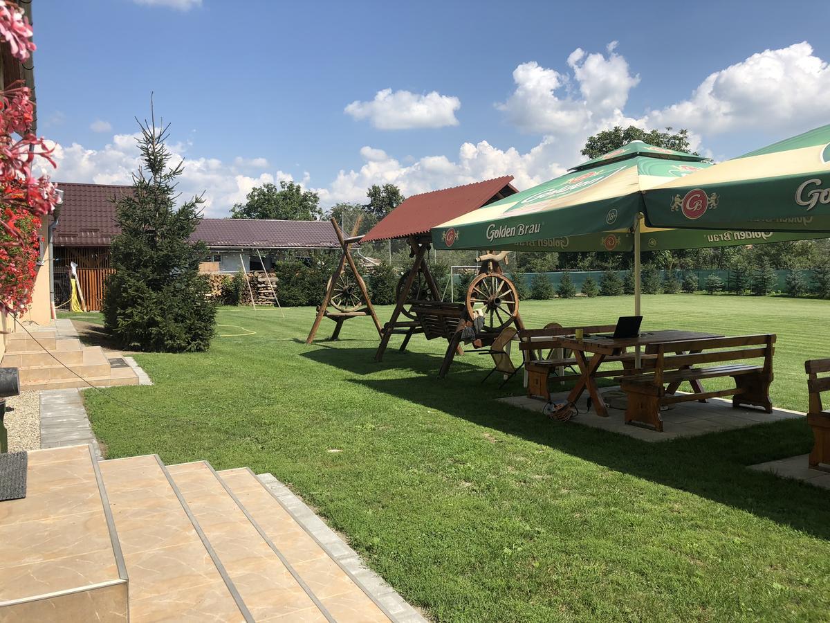 Bed and Breakfast Gyongyvirag Panzio Turia Exteriér fotografie